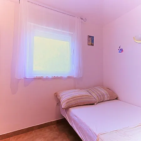 Tina Apartment *